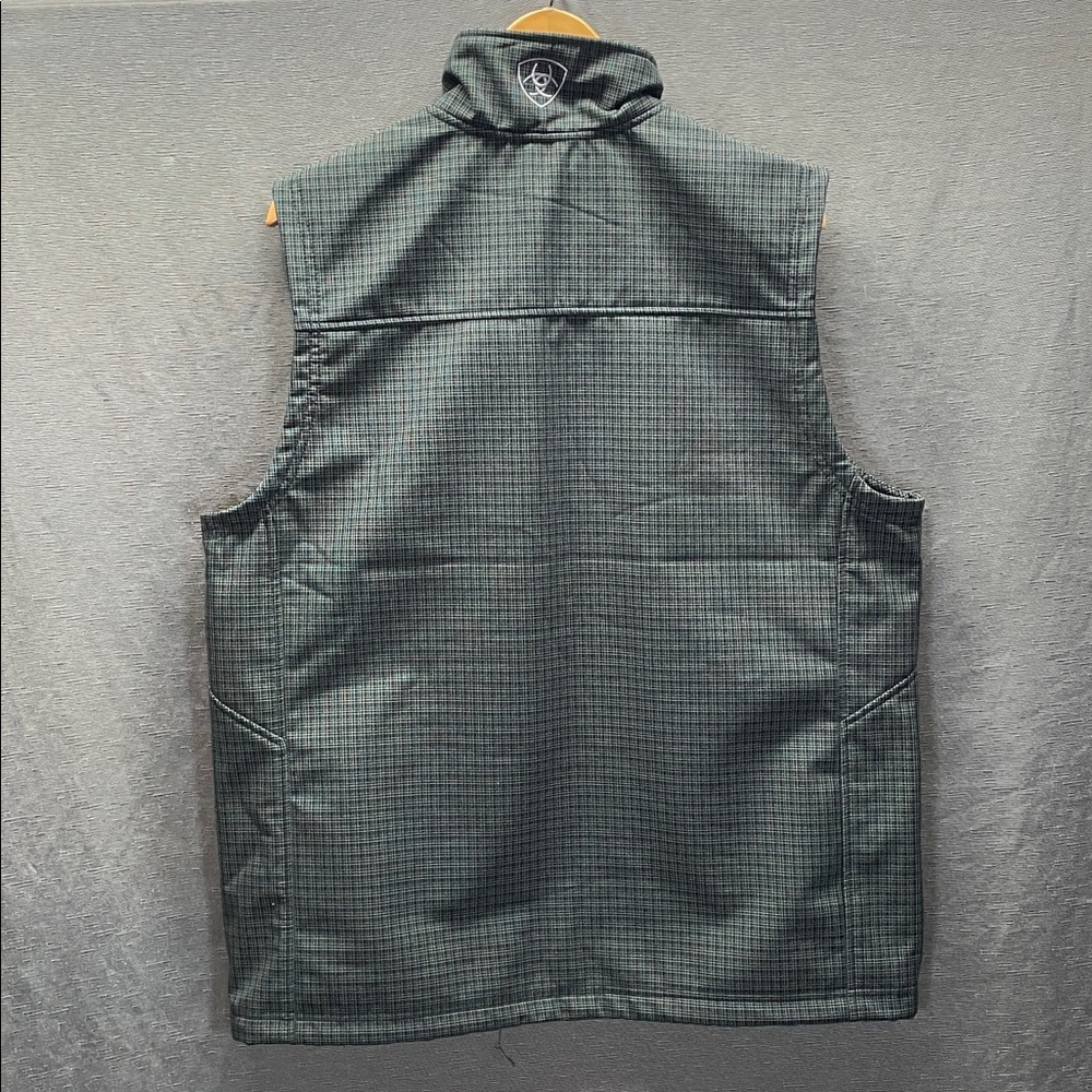 Ariat Men's Dark Charcoal Grid Quilted Vest - Picture 7 of 10